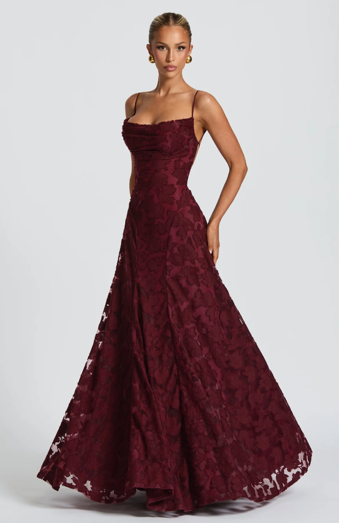 Selvira Elegant Lace Maxi Evening Dress