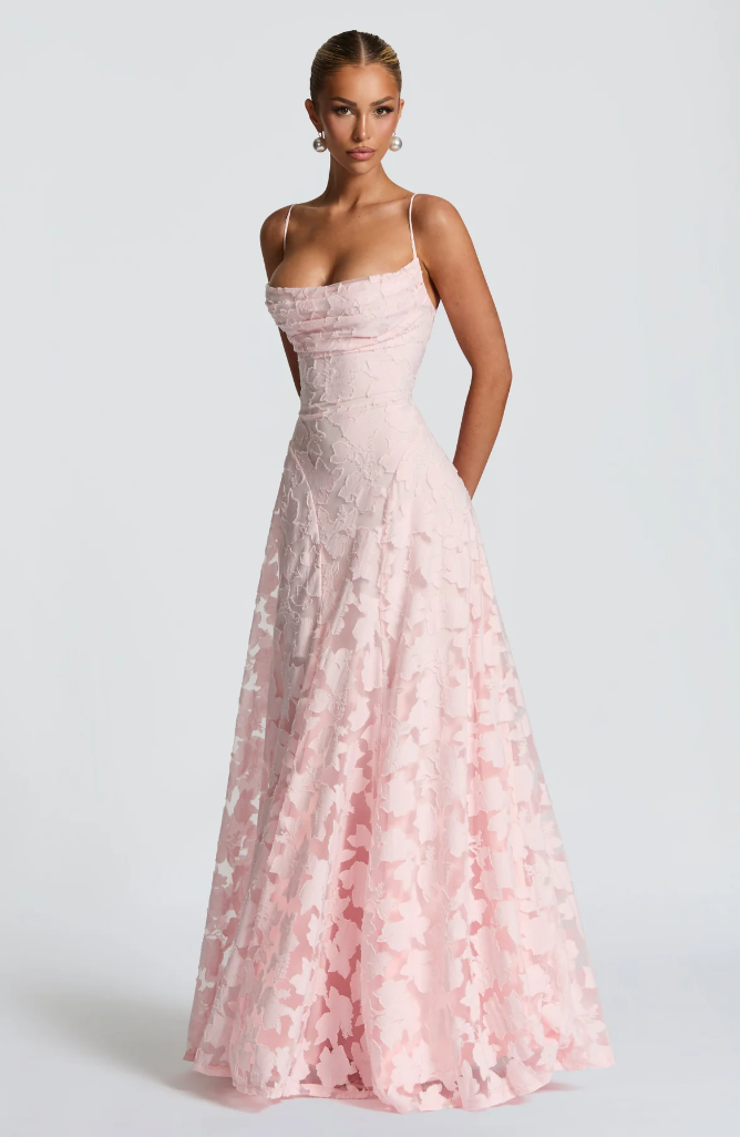 Selvira Elegant Lace Maxi Evening Dress