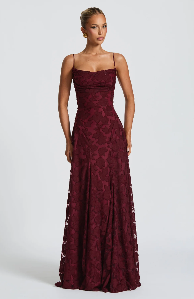Selvira Elegant Lace Maxi Evening Dress