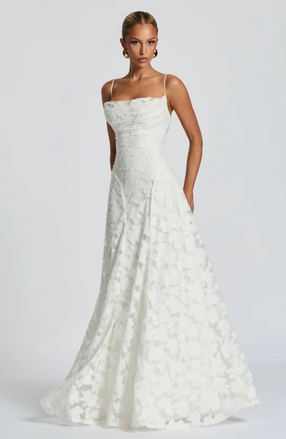 Selvira Elegant Lace Maxi Evening Dress