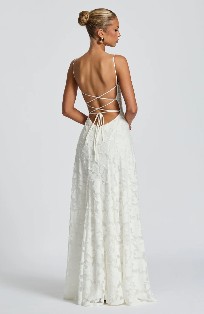 Selvira Elegant Lace Maxi Evening Dress