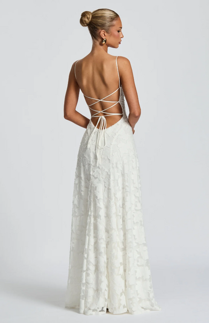 Selvira Elegant Lace Maxi Evening Dress