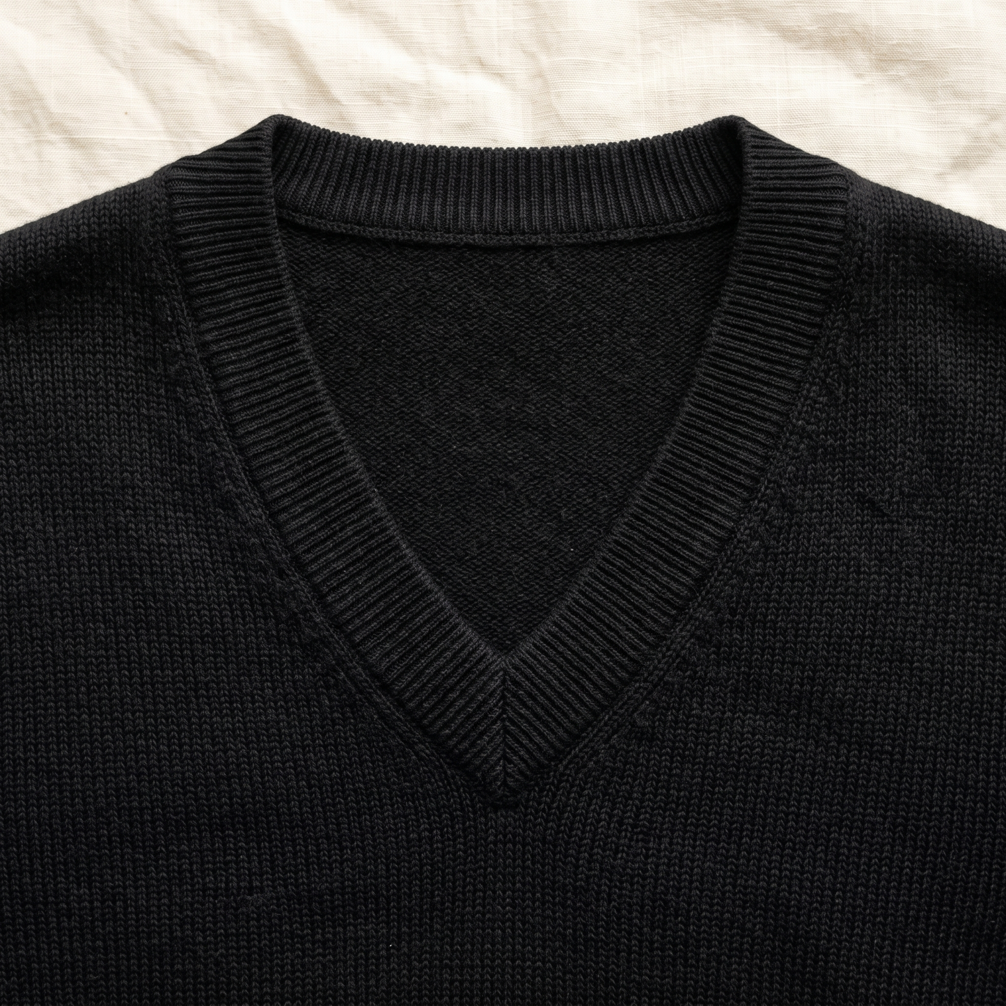 Everett V-Neck Pullover - fabric detail
