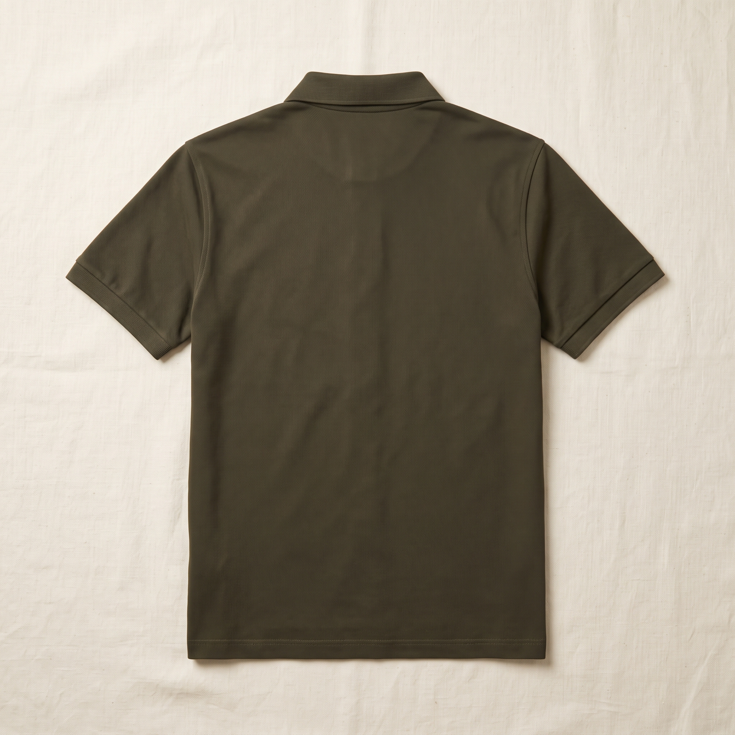 Oliver Polo - back view