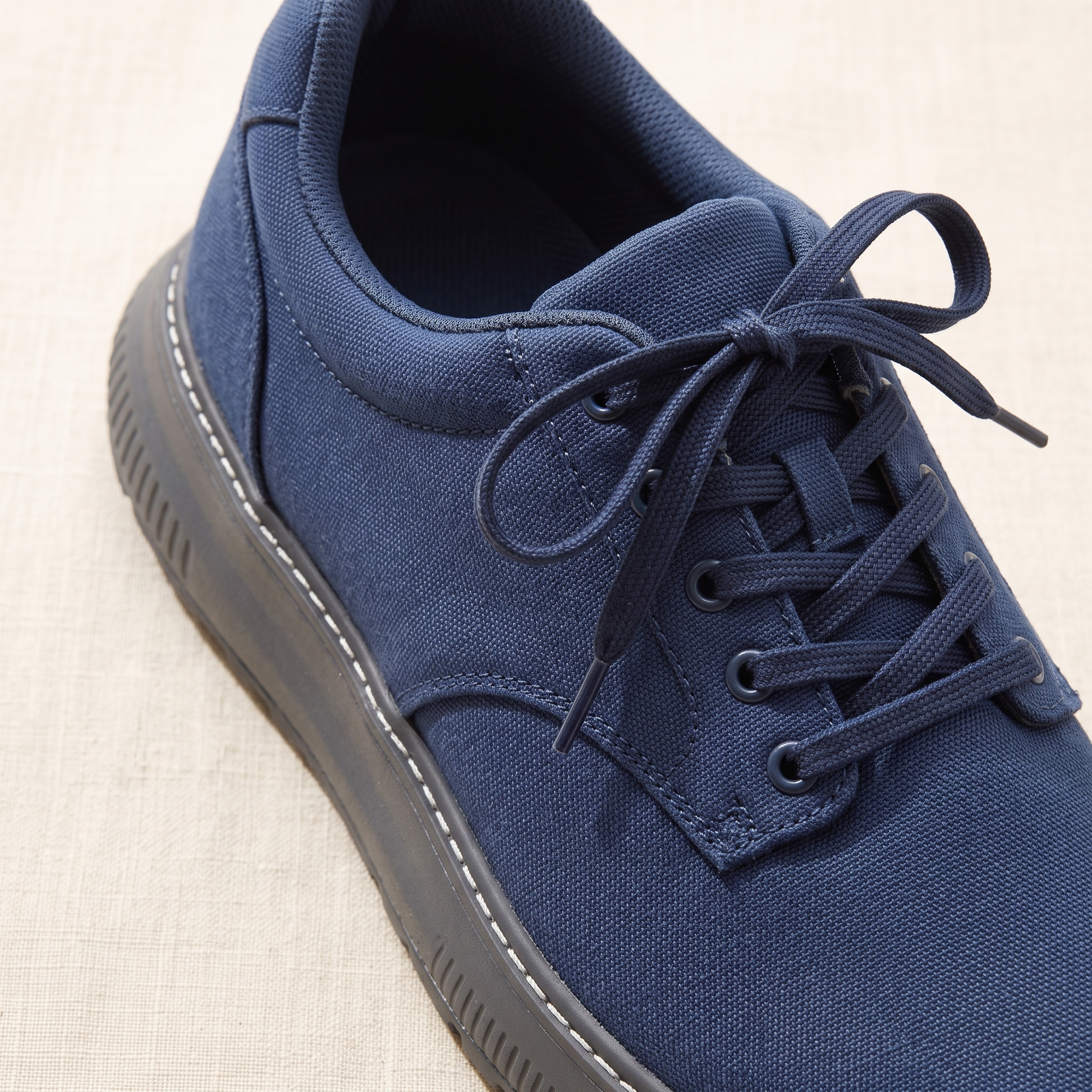 Milton Walking Shoes - fabric detail